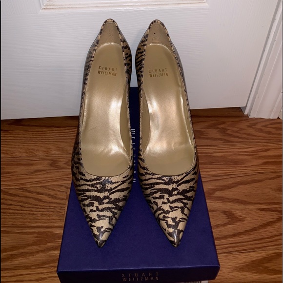 WORN ONCE Stuart Weitzman Daisy Pumps size 8 - Picture 3 of 5
